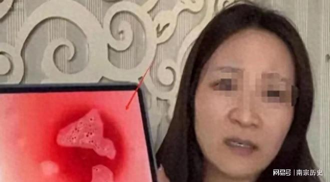 判决公布庭审现场曝光网友：罚太轻了新葡京娱乐城罪有应得！红内裤事件(图6)